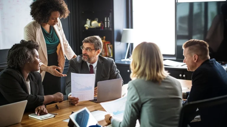 5 Signs Your Company Needs Professional Business Coaching in India