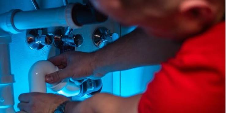 Why DIY Plumbing Videos Online Don’t Work the Same Way on Australian Homes